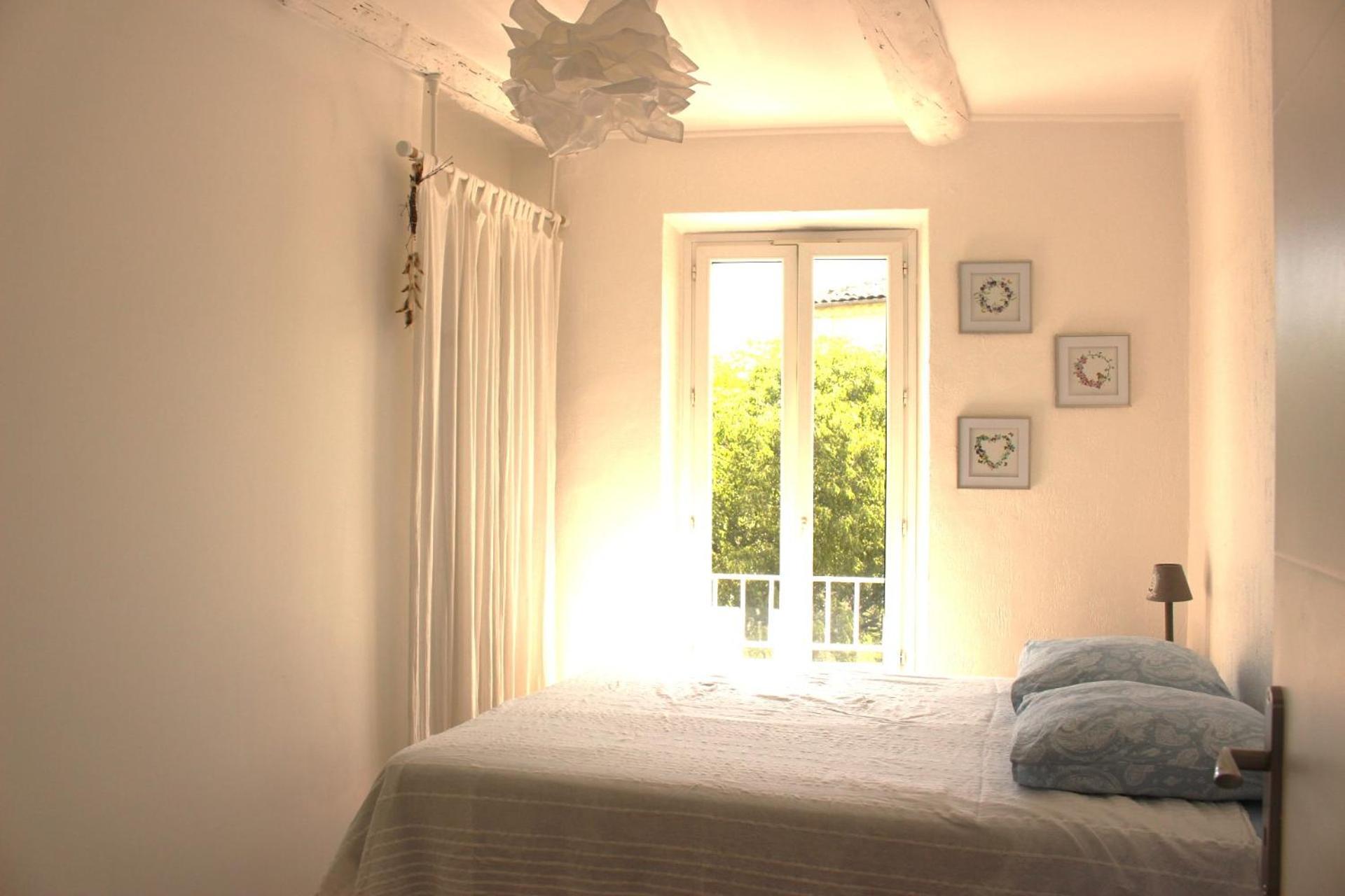 Joli Appartement Avec Balcon Au Coeur De Forcalquier Kültér fotó